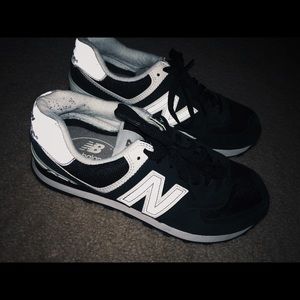 New Balance 574 Classics Shoes Black w/ Grey&White